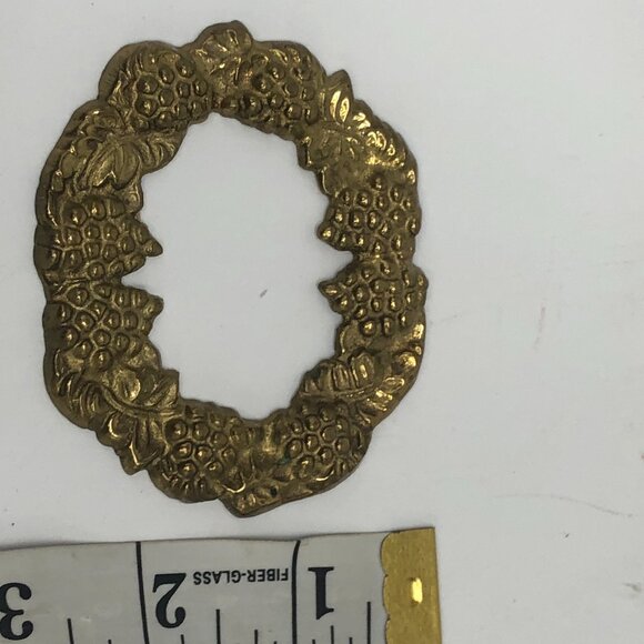 Pier 1 Brass Napkin Rings Grape 3" x 2 1/2"  Grapevine Motif  Set Of 10 - Picture 6 of 7